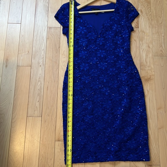 Beautiful blue sequinned dress - Picture 4 of 5